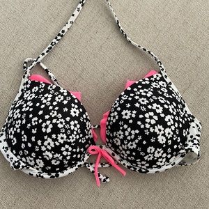 Victoria’s Secret bikini top